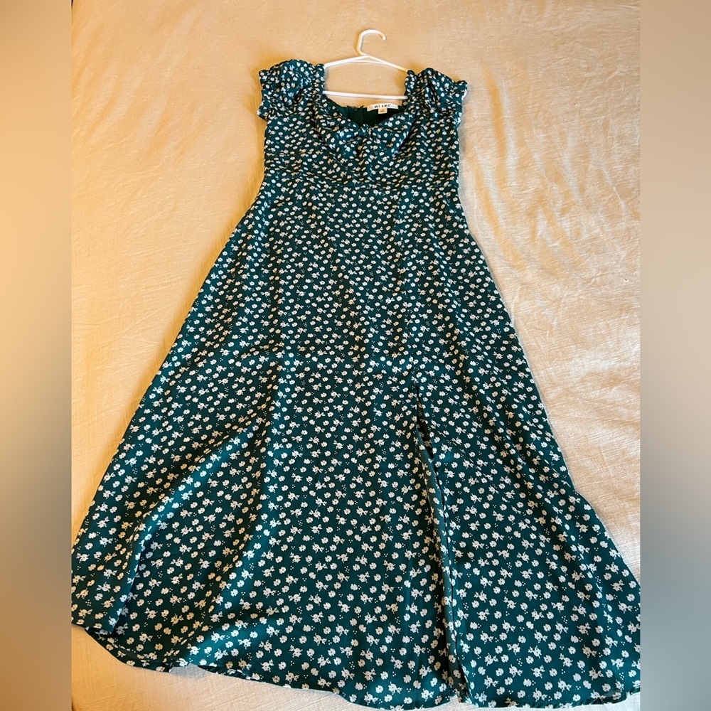 Francesca’s size small green floral dress
